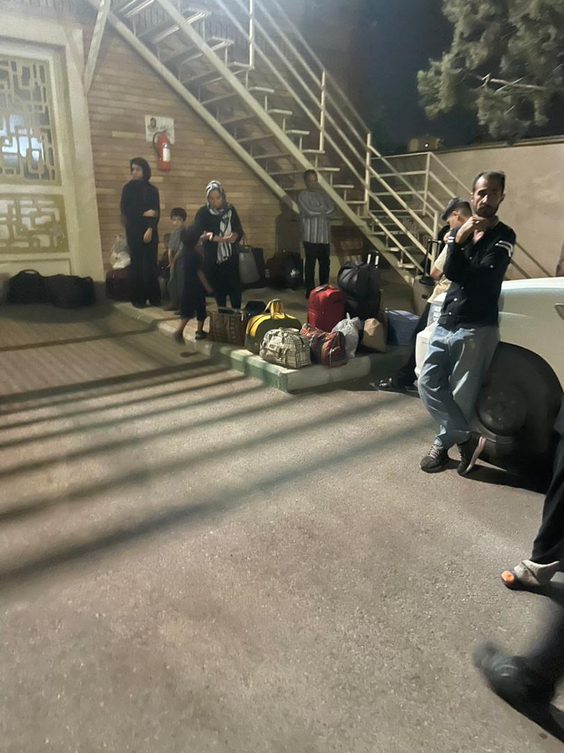   همراه خانواده‌های ایثارگر هستیم﻿